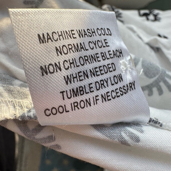 Wildfang White Eye PrintShirt - Picture 4 of 4